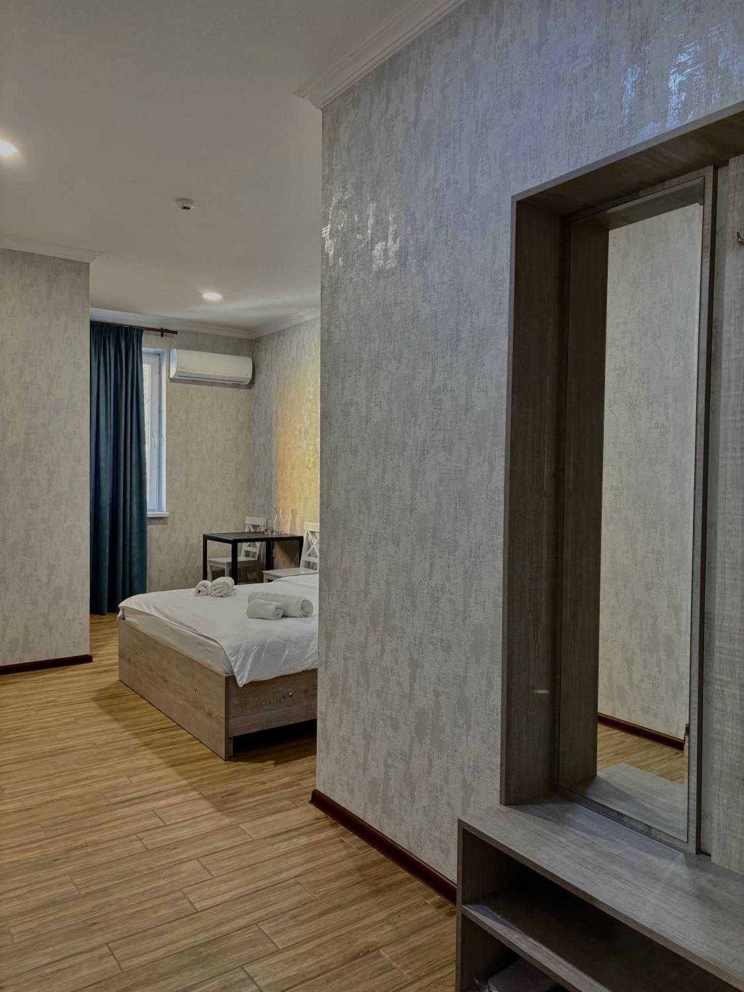 Solo Palace Rustavi  Exterior foto